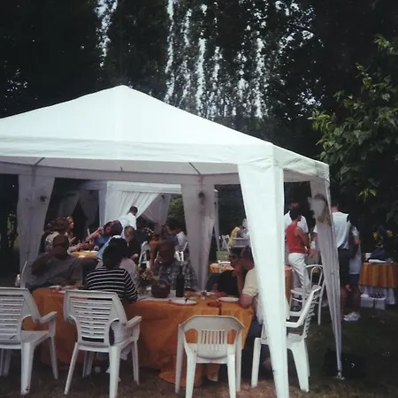 Couette-café Logis De Semur 2*