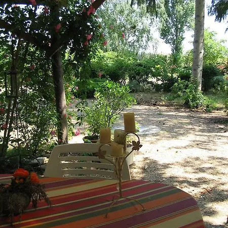 Bed & Breakfast Logis De Semur