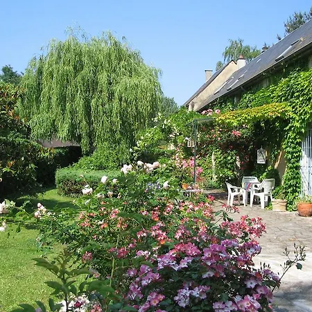 Bed & Breakfast Logis De Semur Mareil-sur-Loir